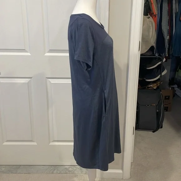 Columbia Women’s Short Sleeve Dress Size M - Picture 3 of 9